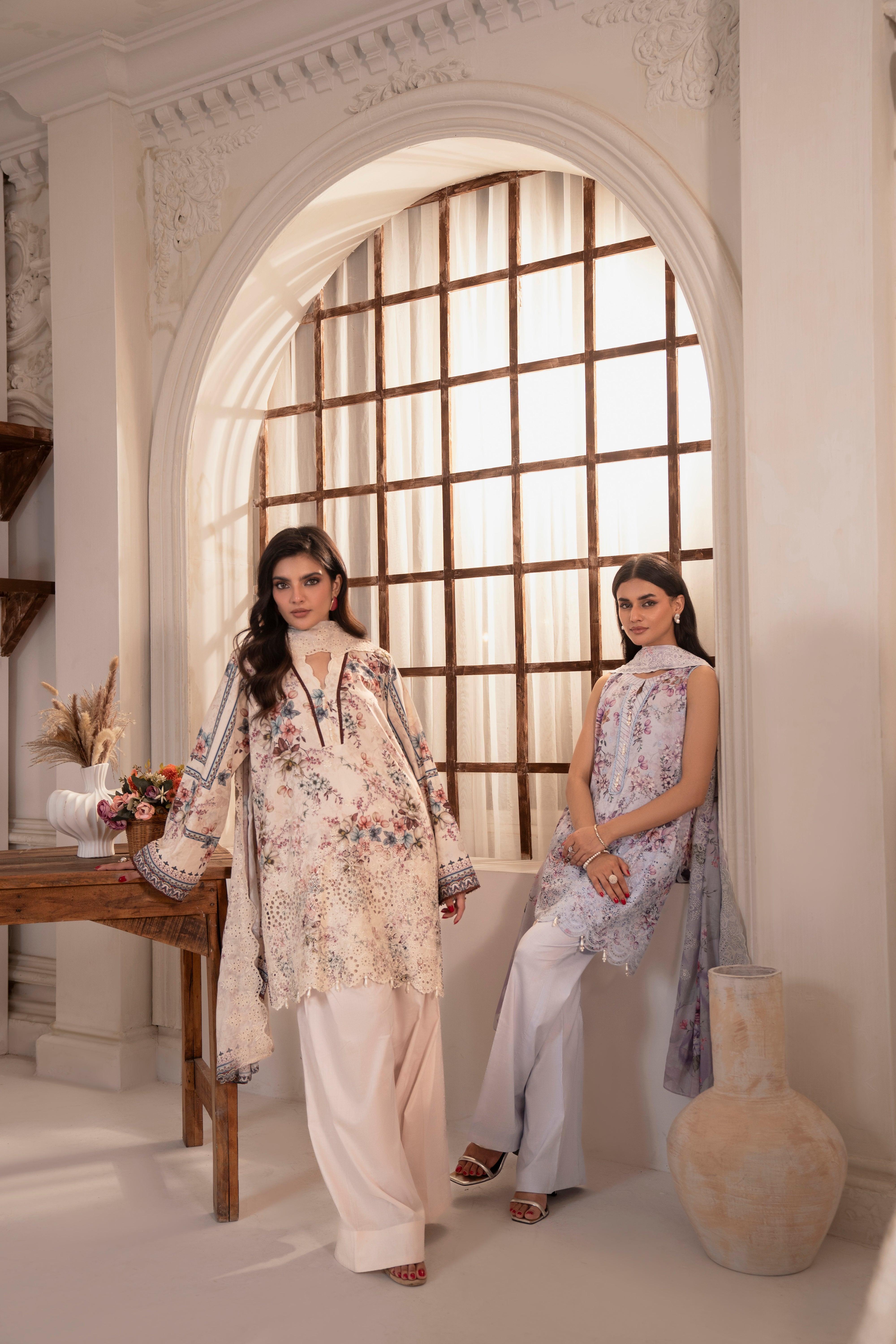 D718 - Collection Embroidered