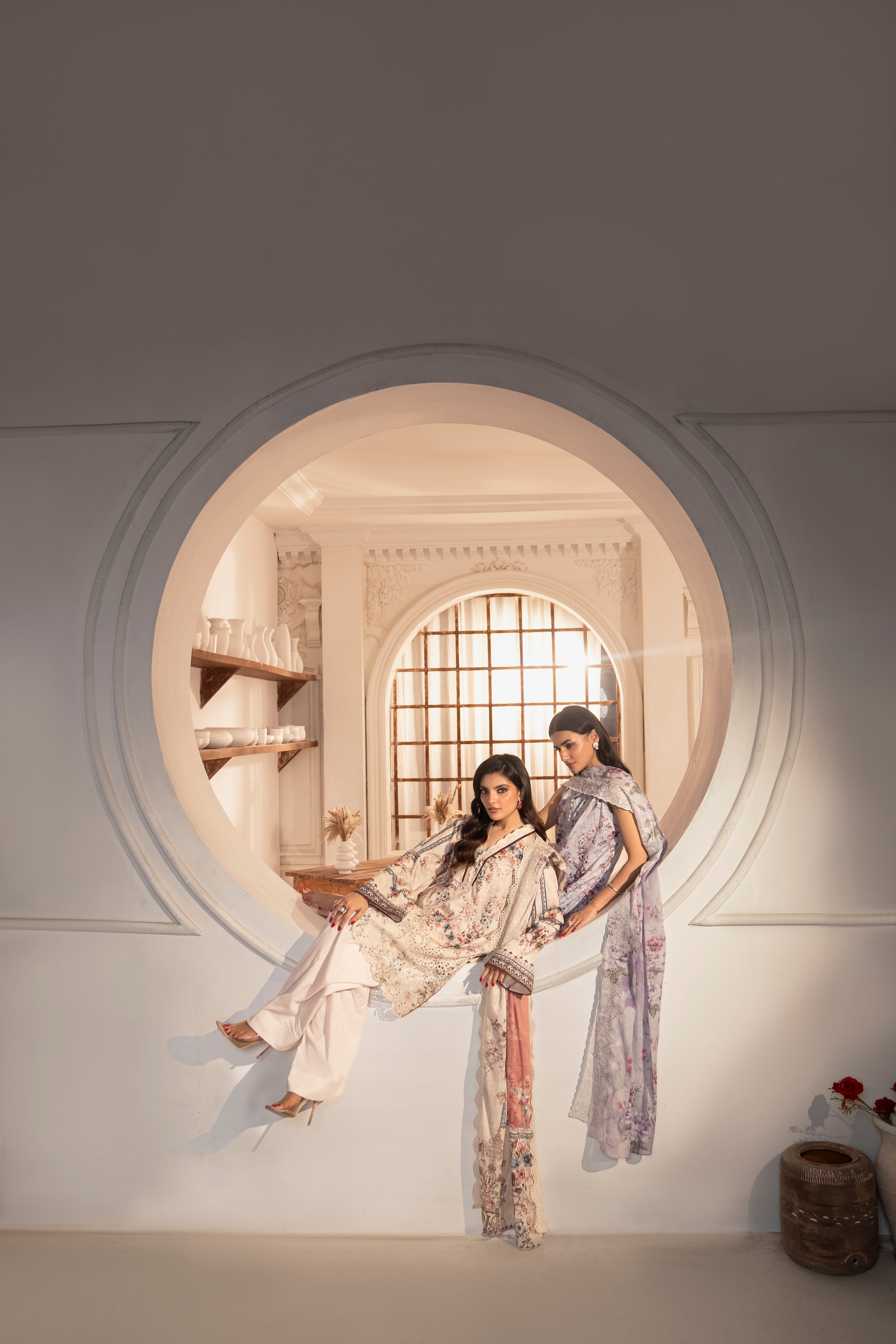 D717 - Collection Embroidered
