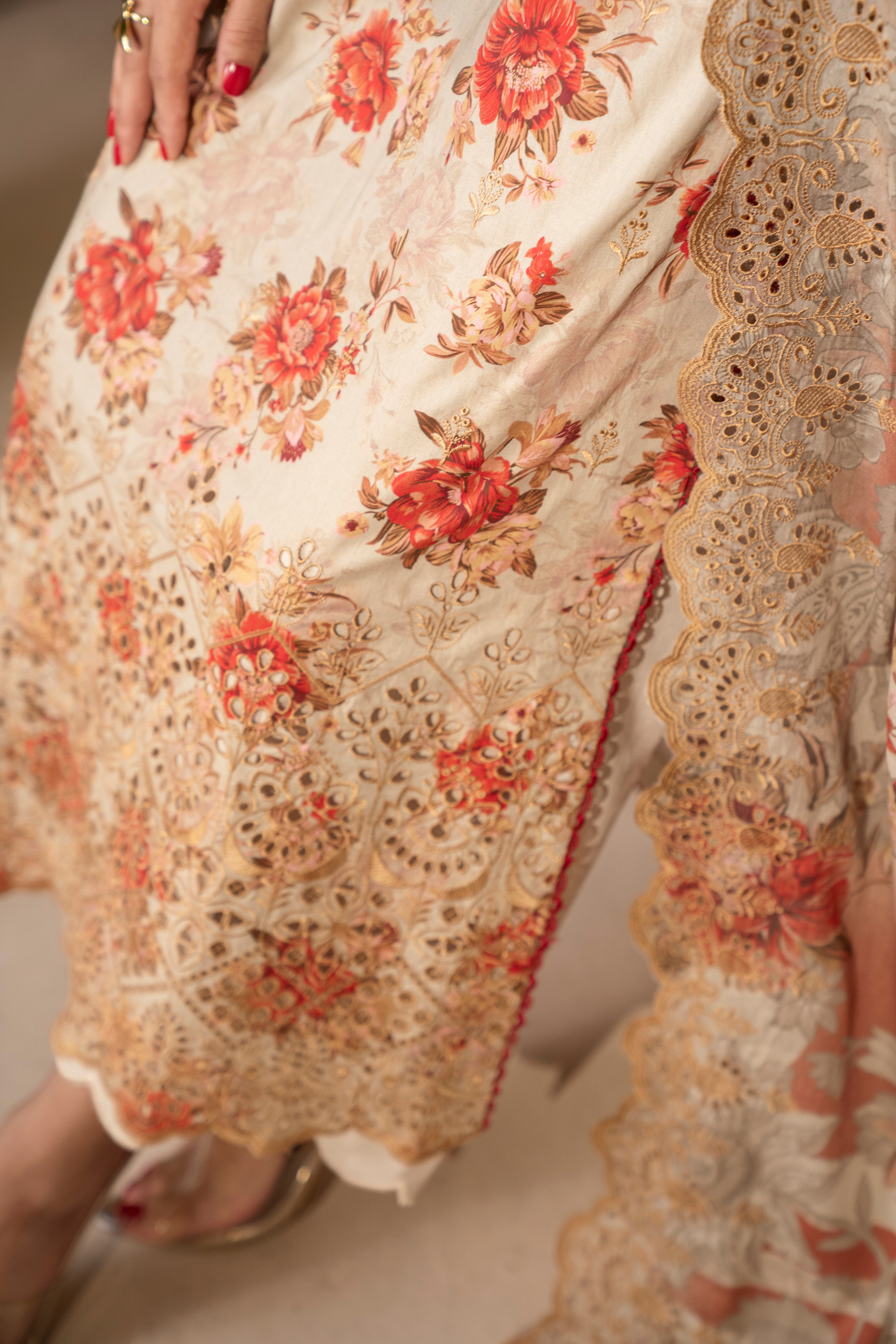 D736- Collection Embroidered