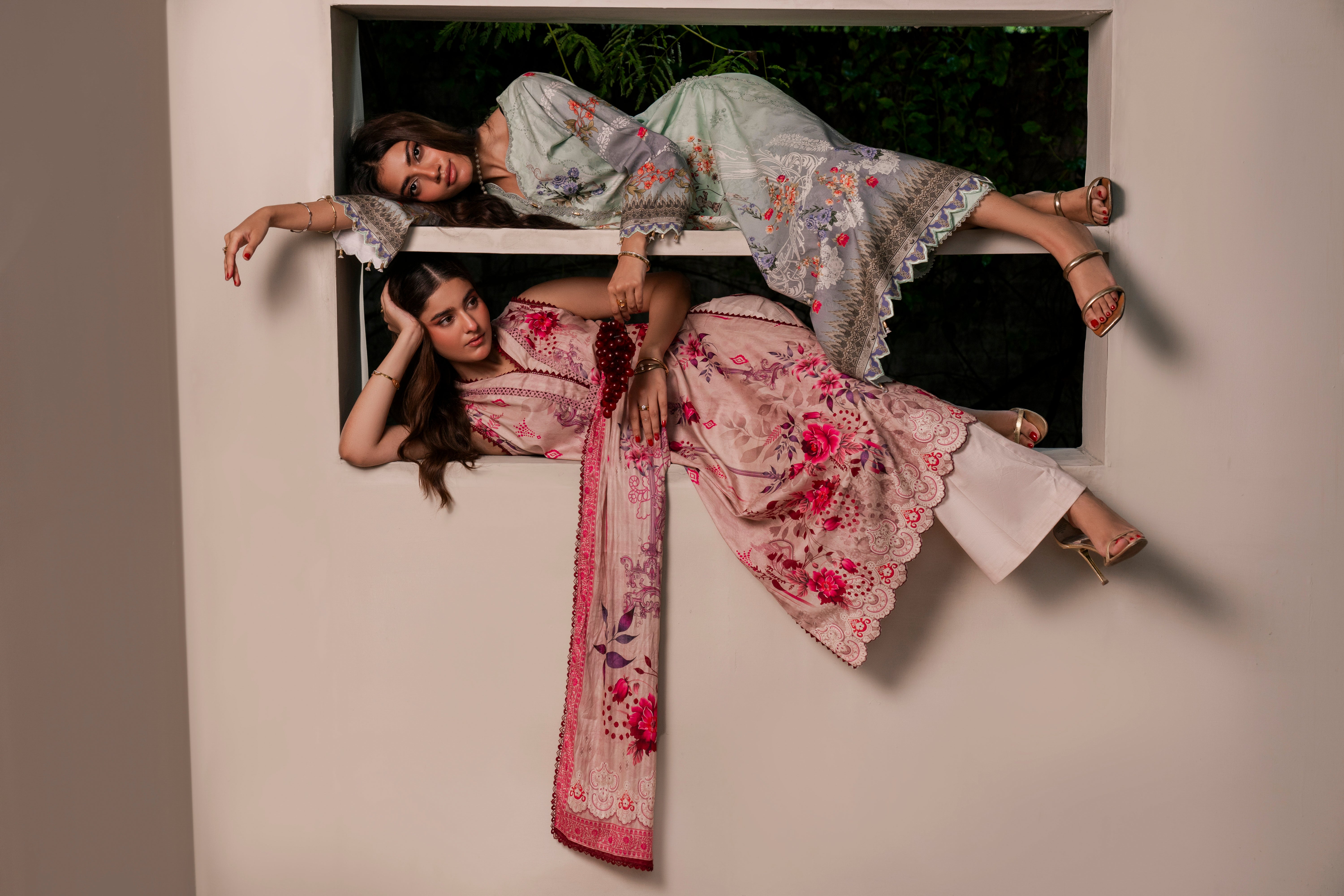 Resham Unstitched Cambric 3 Pcs Printed Suit D743