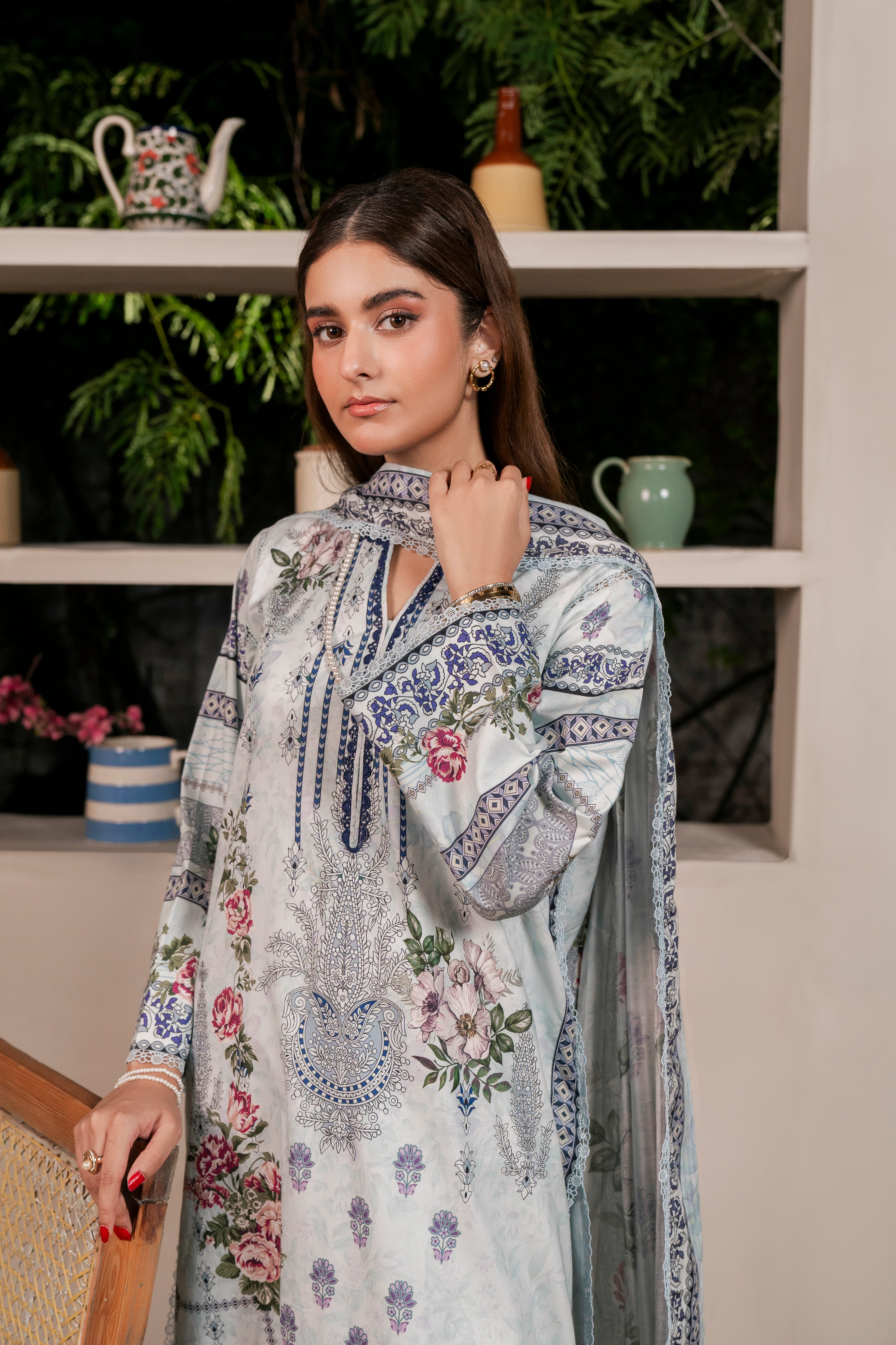 Resham Unstitched Cambric 3 Pcs Printed Suit D747